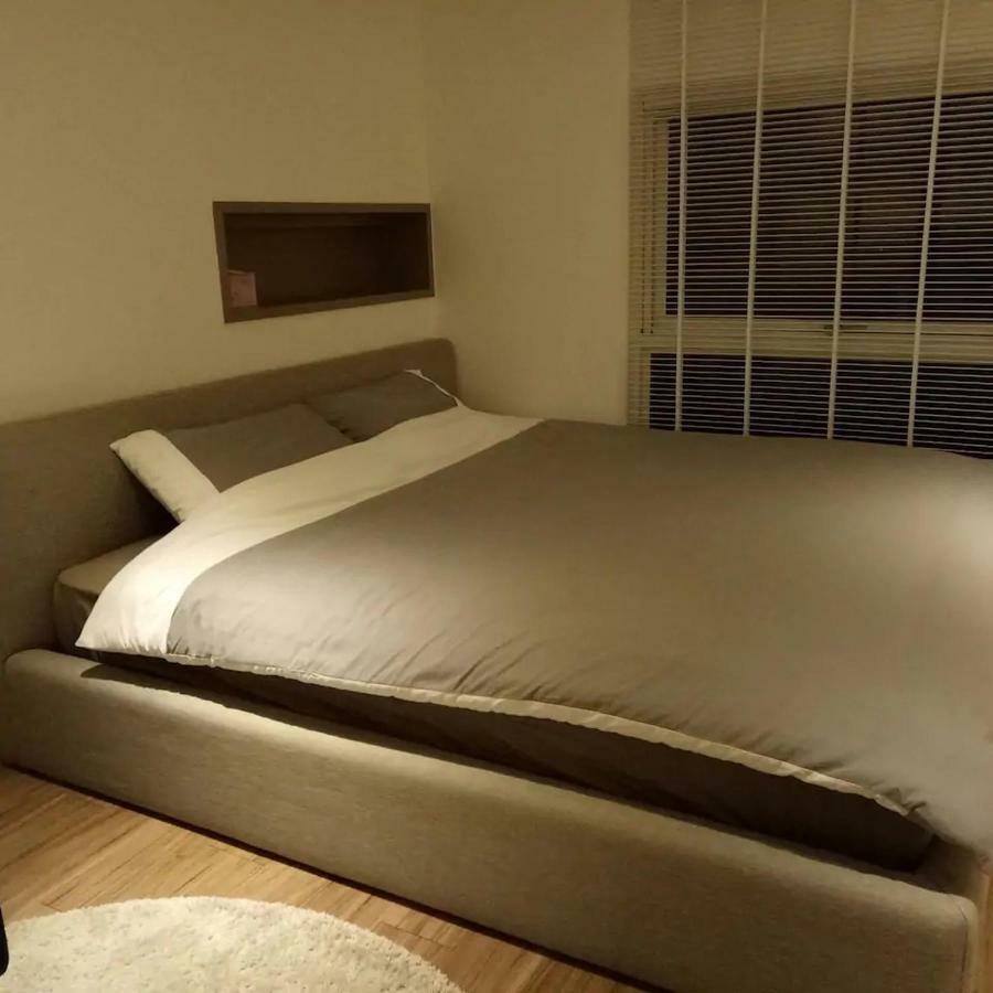 3 Bedrooms And 1 Study And 3 Bathrooms Near Taipei 101 & Mrt 外观 照片