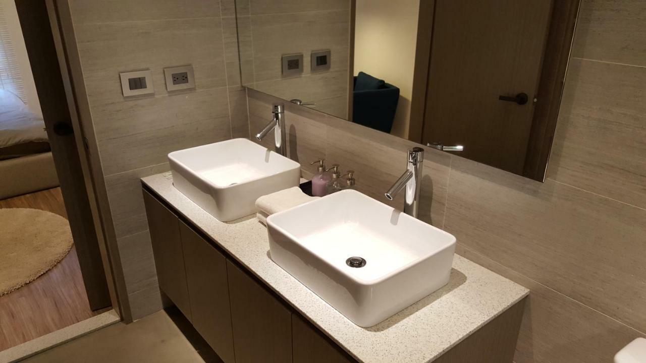 3 Bedrooms And 1 Study And 3 Bathrooms Near Taipei 101 & Mrt 外观 照片