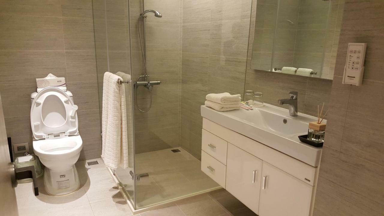 3 Bedrooms And 1 Study And 3 Bathrooms Near Taipei 101 & Mrt 外观 照片